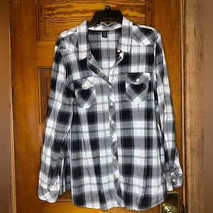 Torrid Black White and Pink Plaid Button Up